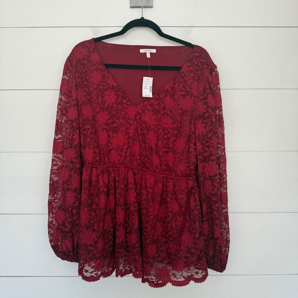 Maurices Women’s 0 Red Lace Blouse Top New